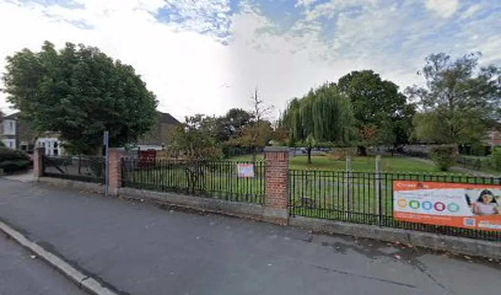 LCLC Chinese language school romford