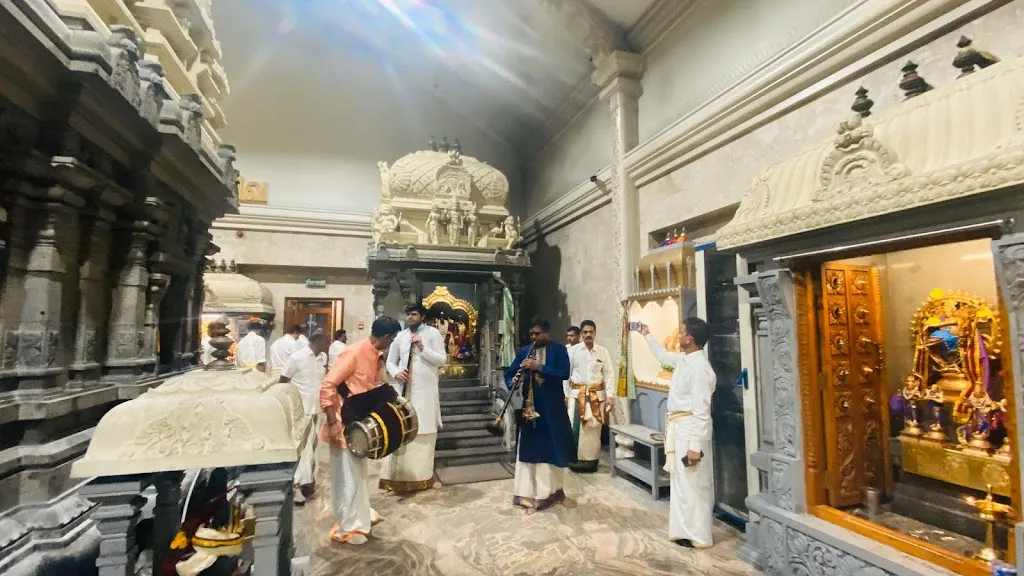 London Sivan Kovil Tamil School