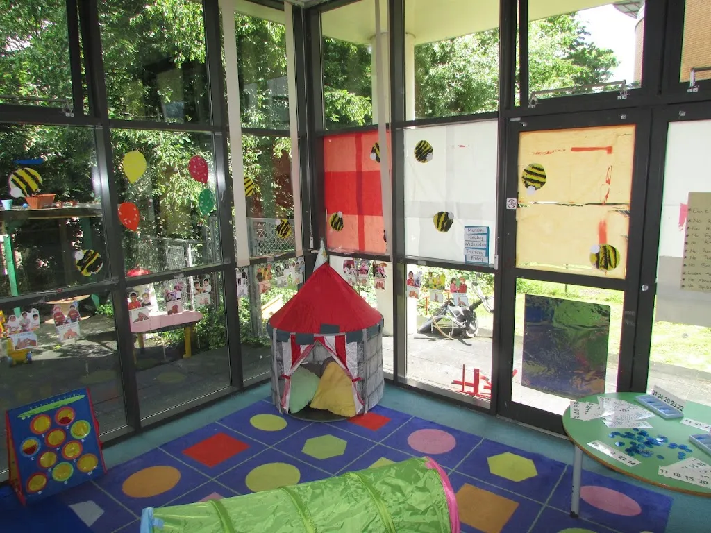 Magic Roundabout Nursery Docklands - Day Nursery and Preschool (3 months to 5 years old)