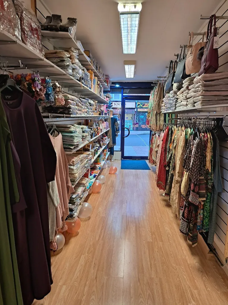 Meena Boutique