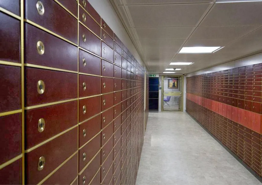 Metropolitan Safe Deposits