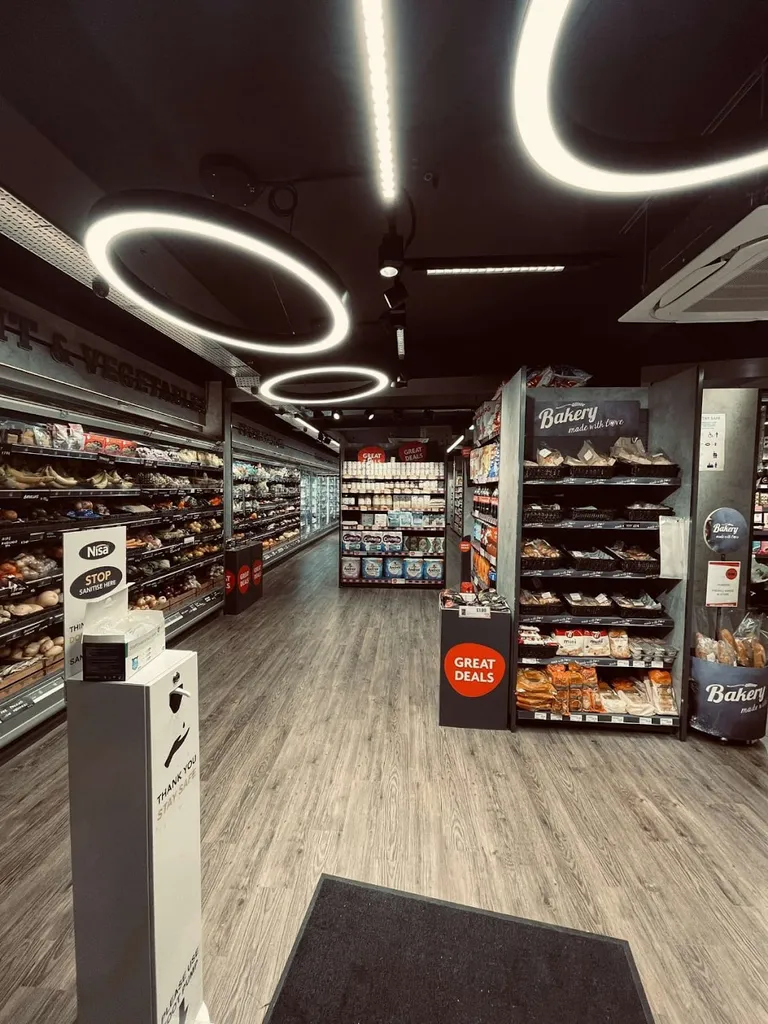 Nisa Local