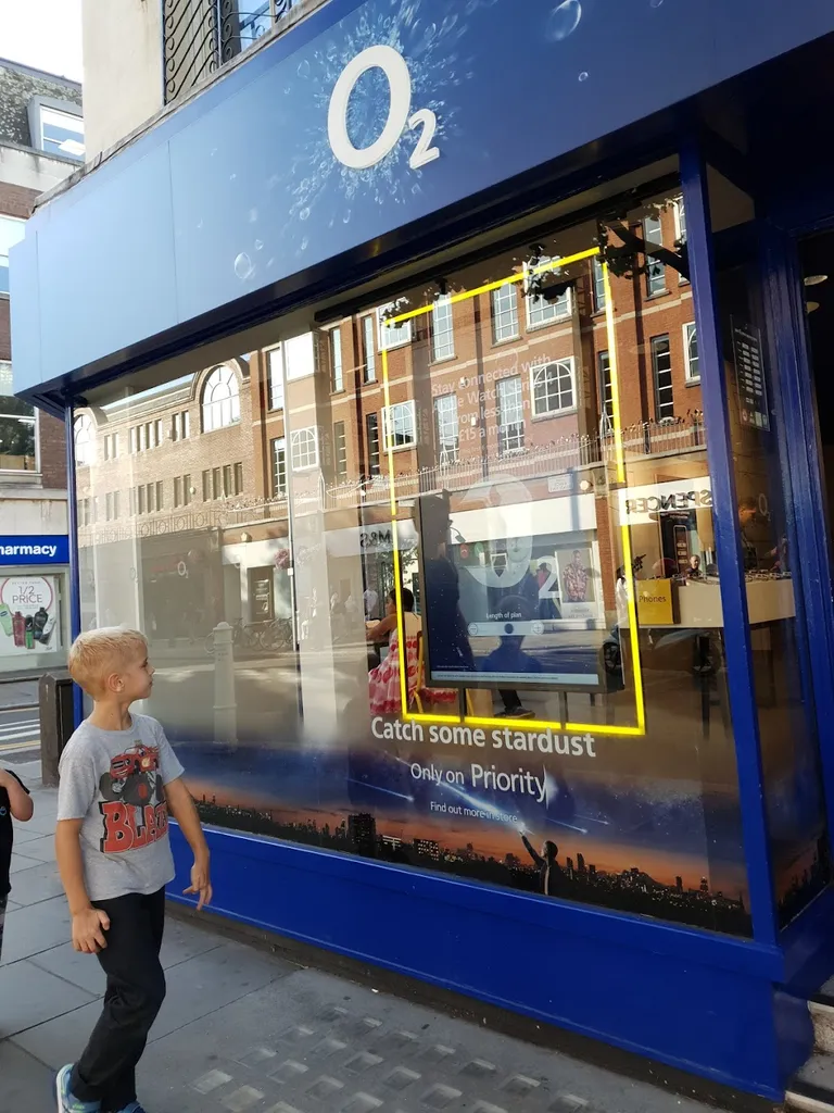 O2 Shop London - Kings Road