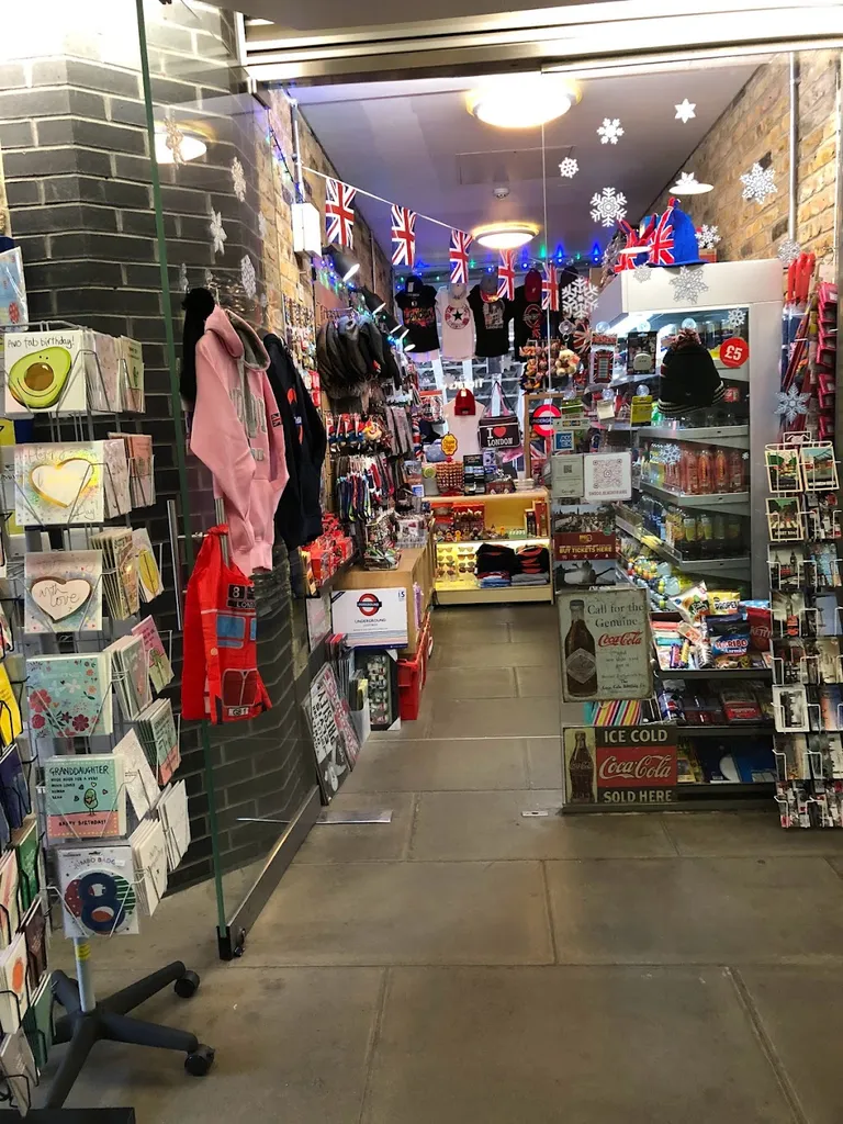 ONDGO Blackfriars Rail Station South Terminal- We are located inside the station