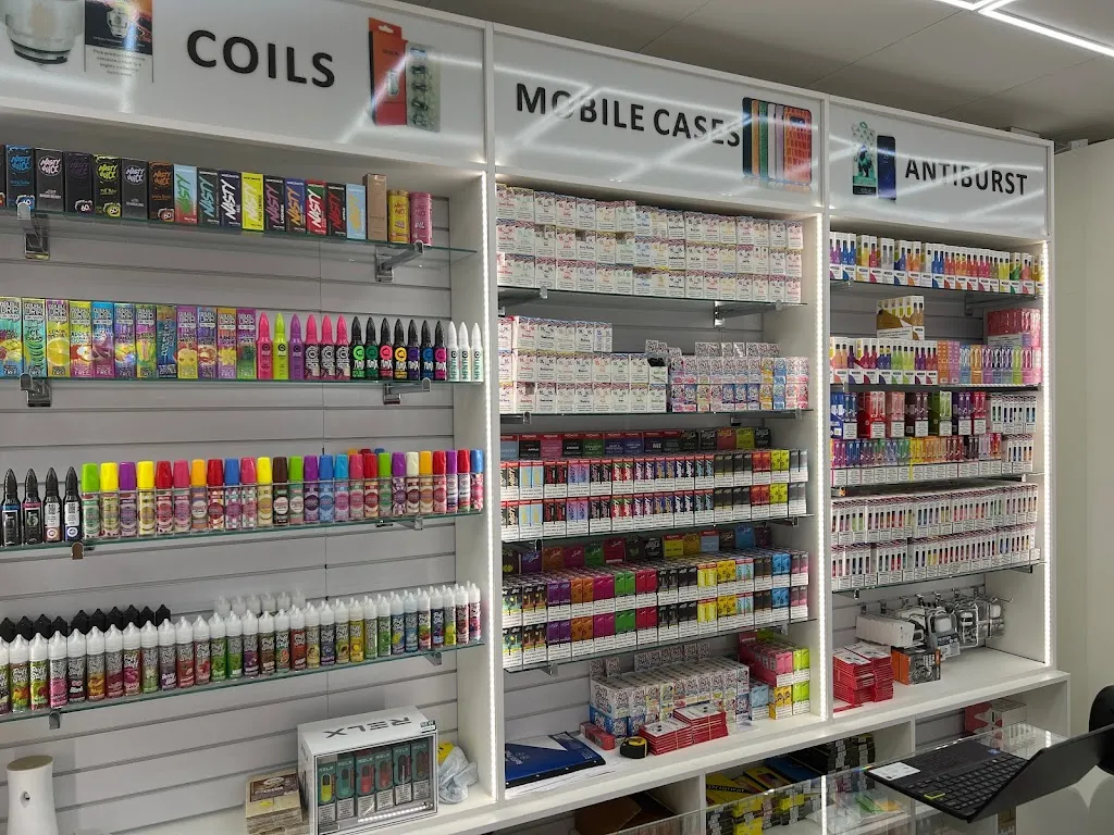 PHONE & VAPE STORE