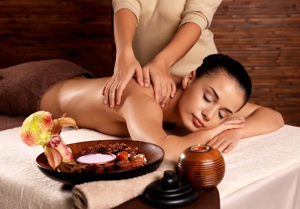 Phonkhlai studio (Thai Spa Massage)