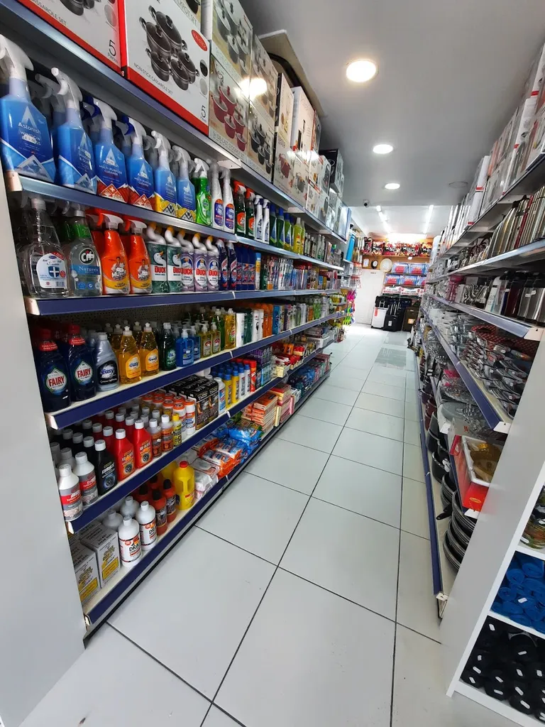Pound Plus Seven Sisters Road