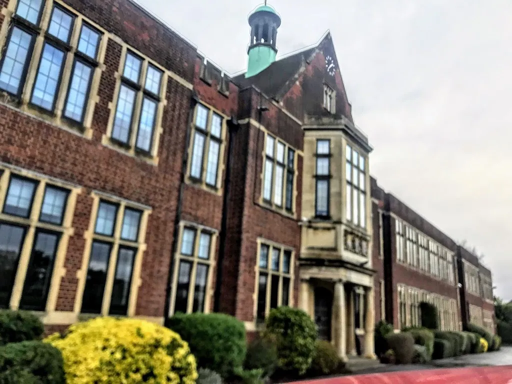 Queen Elizabeth's School