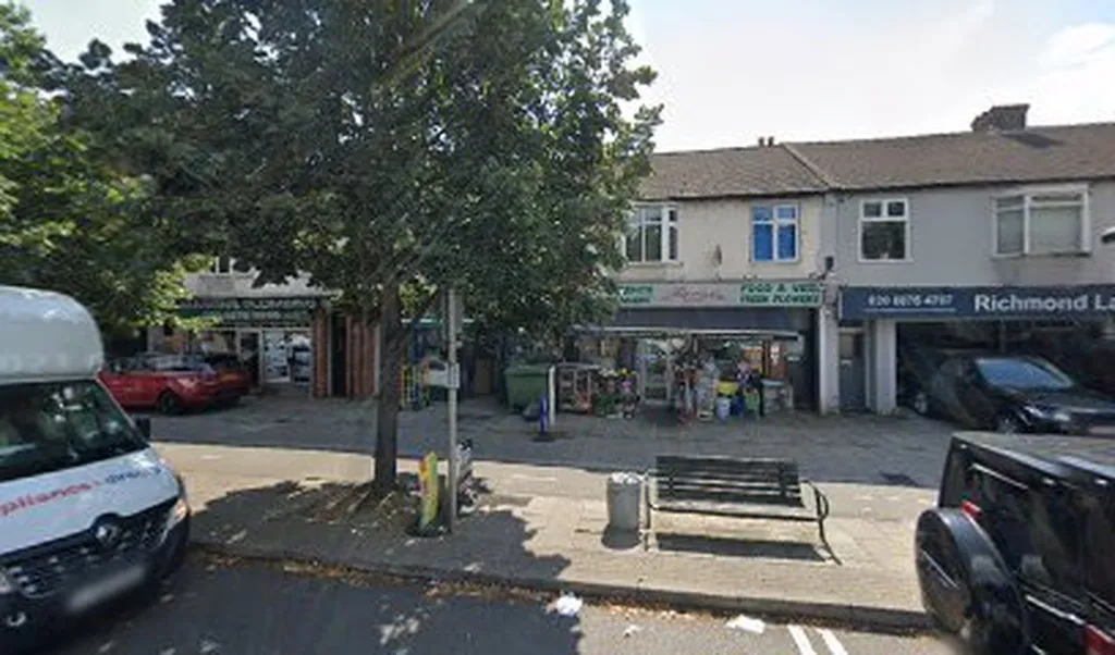 Raveka Store