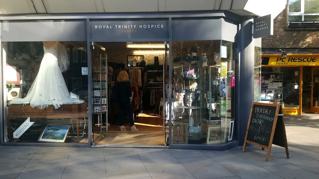 Royal Trinity Hospice - Chelsea Shop