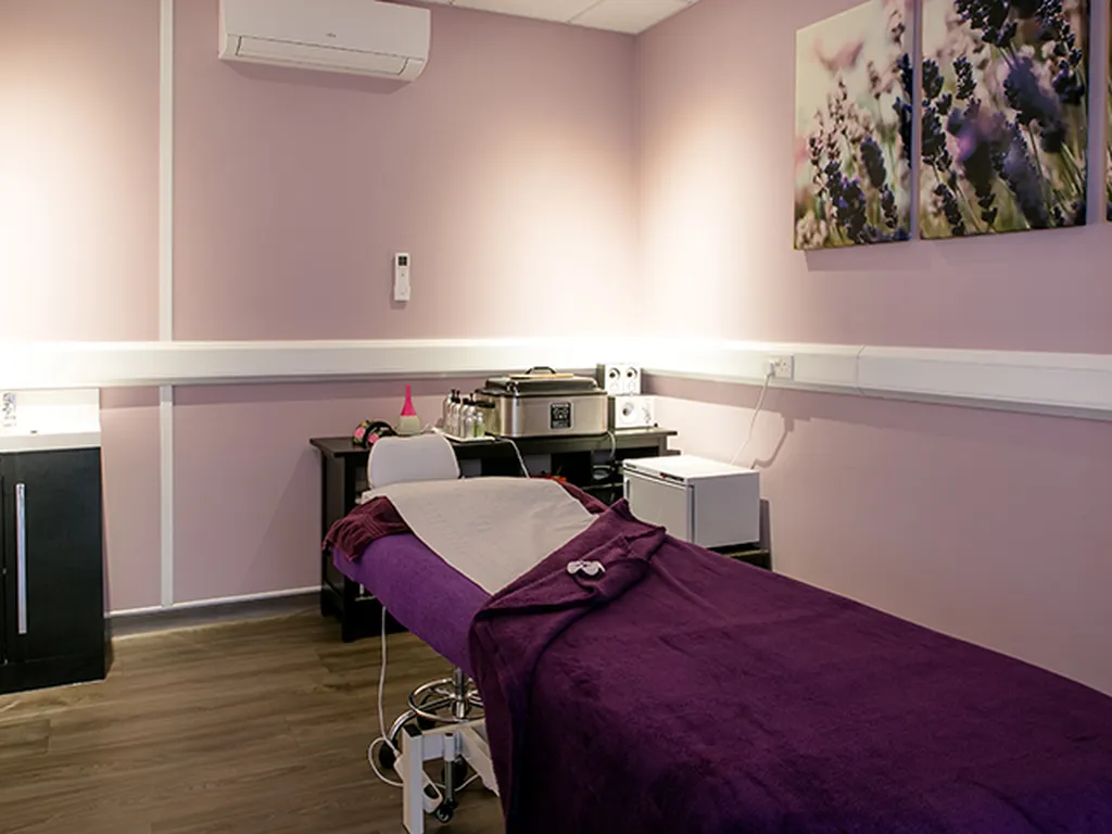 SI Aromatherapy, West Ealing, Massage, Beauty, Wellness, Training