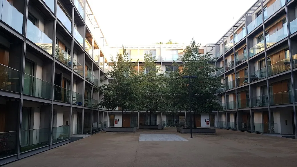 Southstand Apartments - Highbury Stadium Square