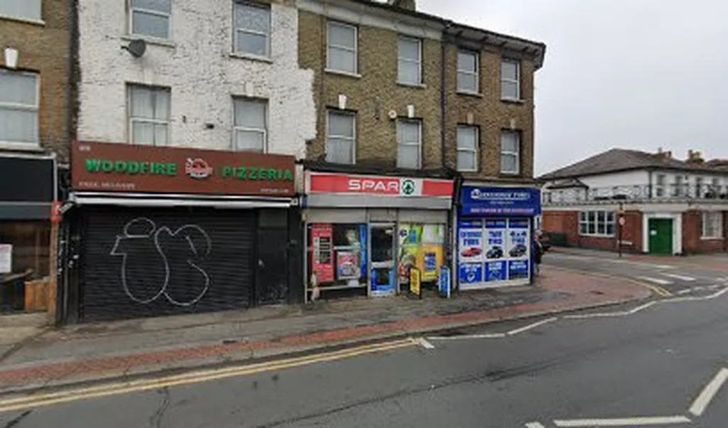 SPAR - Whitehorse Road