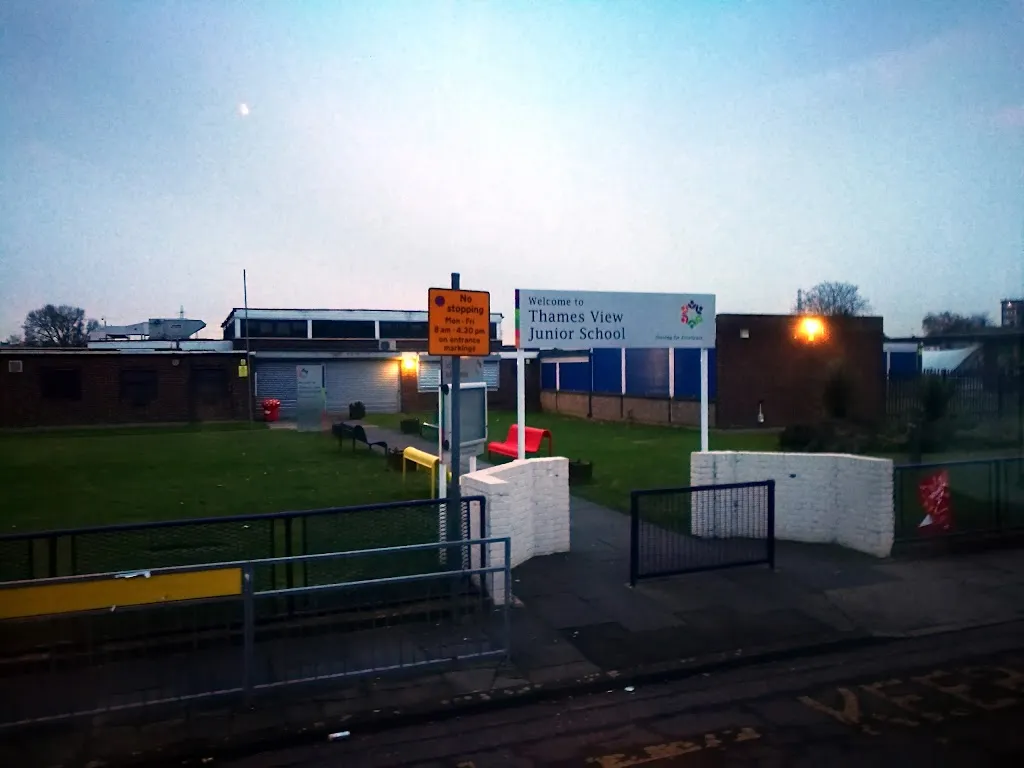 Thames View Junior School
