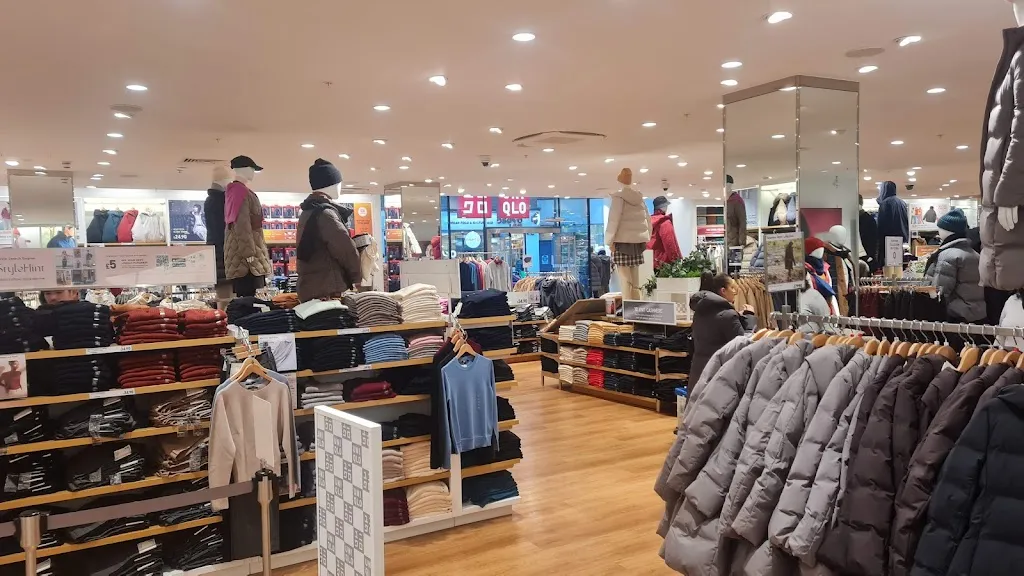 UNIQLO Angel