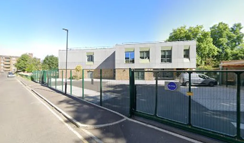 Vanguard School